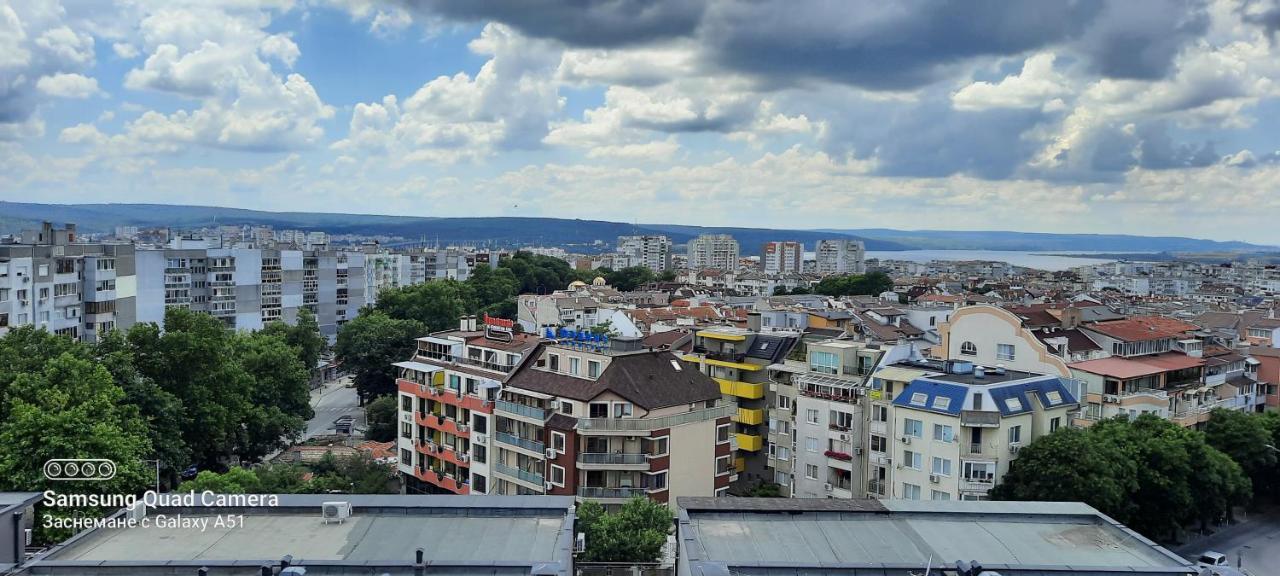 Синьо Лято Varna Bagian luar foto