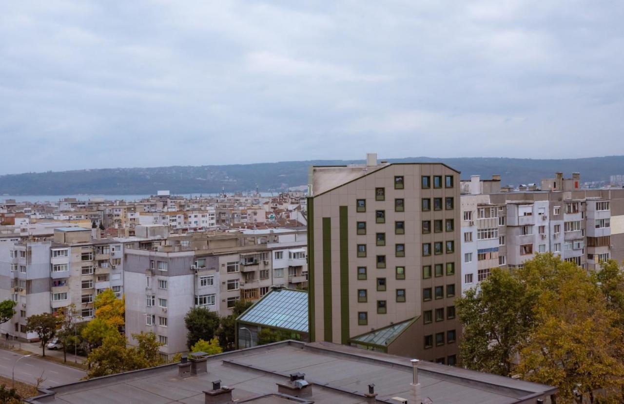 Синьо Лято Varna Bagian luar foto