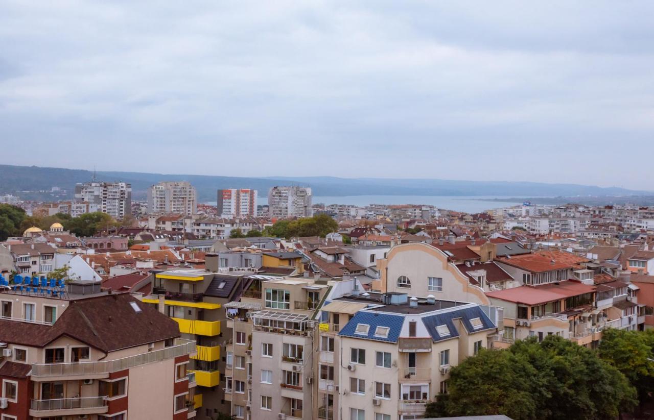Синьо Лято Varna Bagian luar foto