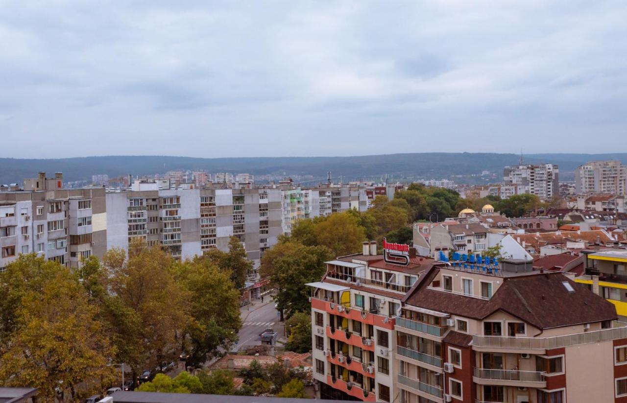 Синьо Лято Varna Bagian luar foto