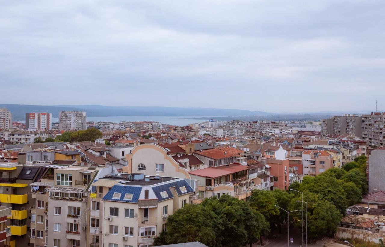 Синьо Лято Varna Bagian luar foto